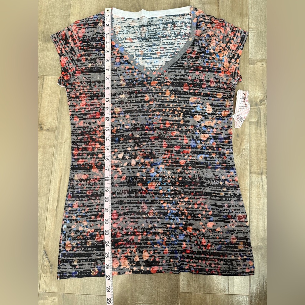 Lot of 3 NEW Awake Couture Los Angeles‎ V-Neck Shirt Short Sleeve Women Medium - Picture 13 of 13